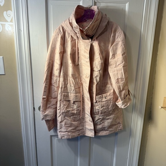 Blanc Noir Camo Anorak - Peach Blush. Size Medium. - Picture 1 of 9